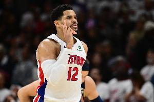 路威:NBA现在的人员流动太频繁 球队都不讲忠诚就别指望球员忠诚