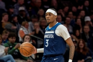 Slater:麦克丹尼尔斯ESPN排名第56太低 他完全可以排到30名出头
